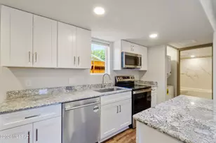 1720 E Edison St, Tucson, AZ 85719 - Photo 11