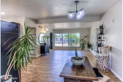 809 S Loyola Avenue, Tucson, AZ 85710 - Photo 13
