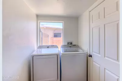 809 S Loyola Avenue, Tucson, AZ 85710 - Photo 19