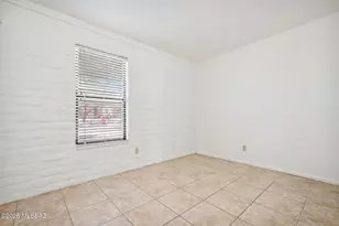 7331 E Brooks Dr, Tucson, AZ 85730 - Photo 17