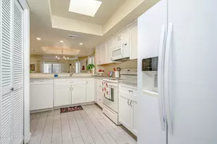 7808 N La CaÃ±ada Dr, Tucson, AZ 85704 - Photo 15