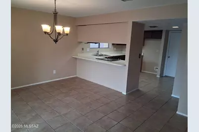 9249 N Eagle Dancer Drive, Tucson, AZ 85742 - Photo 5