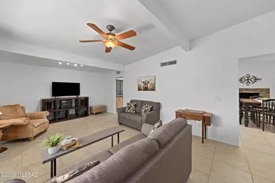 8825 E Shenandoah Place, Tucson, AZ 85710 - Photo 9