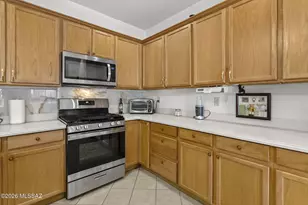 2191 N Avenida del Polen, Green Valley, AZ 85614 - Photo 9