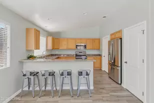 446 W Silvertip Rd, Tucson, AZ 85737 - Photo 15