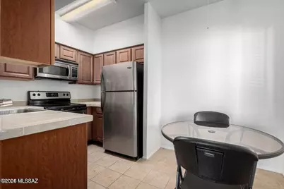 1810 E Blacklidge Drive #123, Tucson, AZ 85719 - Photo 7