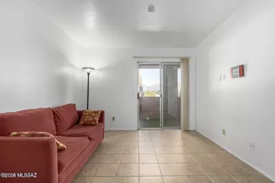 1810 E Blacklidge Drive #123, Tucson, AZ 85719 - Photo 5