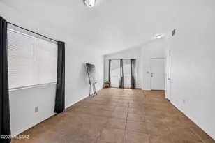 8837 S Desert Rainbow Dr, Tucson, AZ 85747 - Photo 5