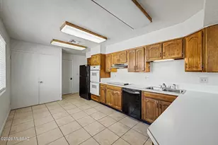 615 E Linden St, Tucson, AZ 85705 - Photo 15