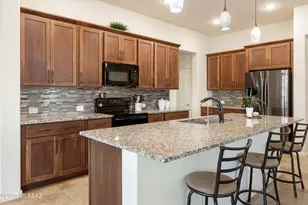 61193 E Shale Rd, Oracle, AZ 85623 - Photo 5