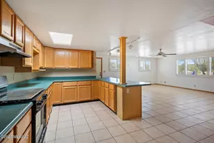 9901 E Discovery Dr, Tucson, AZ 85748 - Photo 11