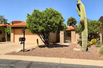 7949 N Sendero Uno, Tucson, AZ 85704 - Photo 1