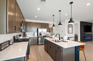 10462 W Chadwick Dr, Marana, AZ 85653 - Photo 7