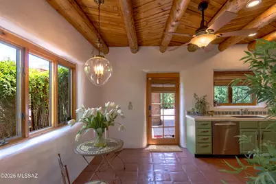 5092 E Fort Lowell Road, Tucson, AZ 85712 - Photo 11