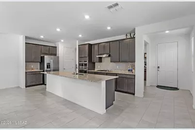 6712 E Via De Ayate, Tucson, AZ 85756 - Photo 9