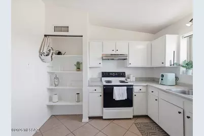 1808/1810 E Miles Street, Tucson, AZ 85719 - Photo 9