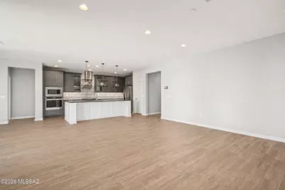 11839 N Silver Village Place, Tucson, AZ 85737 - Photo 13