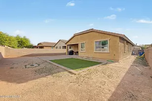 7439 S Salt Water Dr, Tucson, AZ 85757 - Photo 25