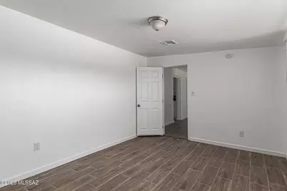 208 E 28th Street, Tucson, AZ 85713 - Photo 17