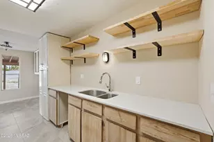 2469 S Kevin Dr, Tucson, AZ 85748 - Photo 11