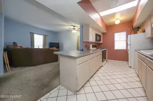1125 W Calle Trafalgar, Green Valley, AZ 85622 - Photo 11