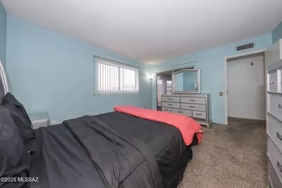 1125 W Calle Trafalgar, Green Valley, AZ 85622 - Photo 17
