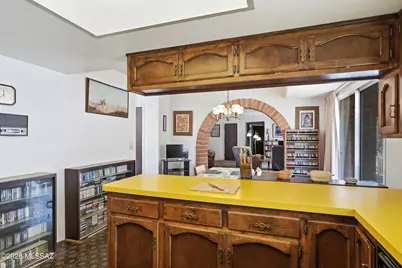561 E San Moritz Place, Oro Valley, AZ 85704 - Photo 11