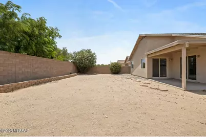 8090 E Sundew Drive, Tucson, AZ 85710 - Photo 31