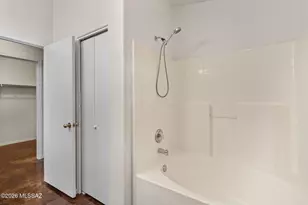 8090 E Sundew Dr, Tucson, AZ 85710 - Photo 19