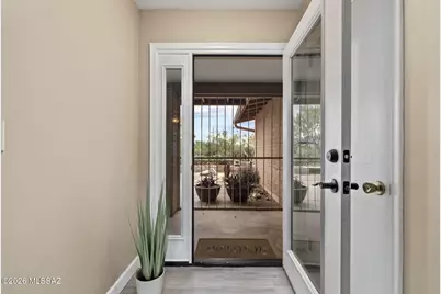10685 E Oakwood Drive, Tucson, AZ 85749 - Photo 15