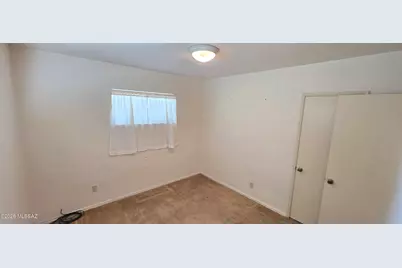 458 S Kenyon Drive, Tucson, AZ 85710 - Photo 11