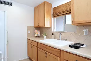 3651 E 33rd St, Tucson, AZ 85713 - Photo 9