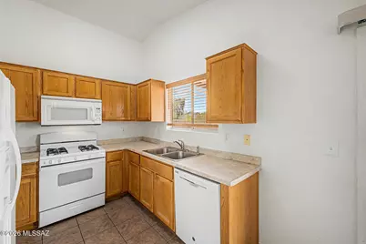 2128 W Frostwood Lane, Tucson, AZ 85745 - Photo 9