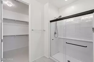 7806 S Enchanted Spring Dr, Tucson, AZ 85757 - Photo 25