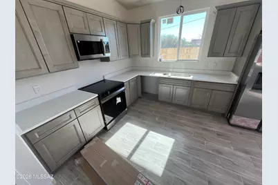 827 E 33rd Street, Tucson, AZ 85713 - Photo 3