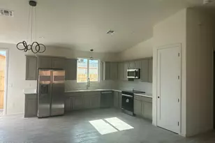 827 E 33rd St, Tucson, AZ 85713 - Photo 3