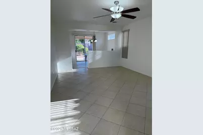8095 W Cottonwood Wash Way, Marana, AZ 85743 - Photo 9