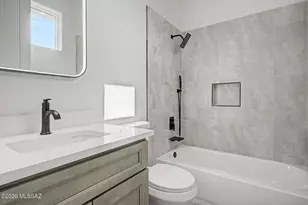 827 E 33rd, Tucson, AZ 85713 - Photo 11