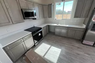 827 E 33rd, Tucson, AZ 85713 - Photo 3