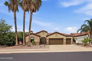 1961 E Canyon Wren Way, Green Valley, AZ 85614 - Photo 3