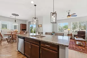 723 N Nestled Hummingbird Ln E, Sahuarita, AZ 85629 - Photo 13