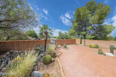 8563 N Candlewood Loop, Tucson, AZ 85704 - Photo 21
