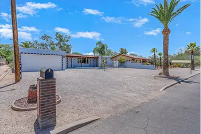 2558 E Blacklidge Drive, Tucson, AZ 85716 - Photo 3