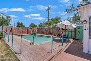 2558 E Blacklidge Dr, Tucson, AZ 85716 - Photo 31