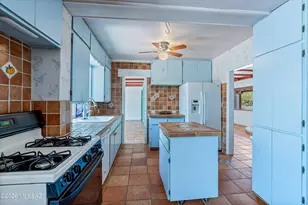 2558 E Blacklidge Dr, Tucson, AZ 85716 - Photo 13