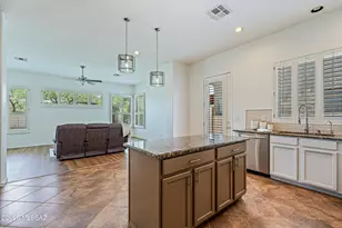 7703 W Talavera Way, Tucson, AZ 85743 - Photo 17