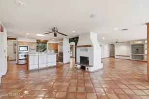 4565 E Don Jose Dr, Tucson, AZ 85718 - Photo 11
