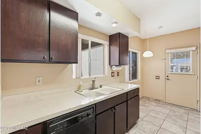 326 N Calle Del Chancero, Green Valley, AZ 85614 - Photo 15