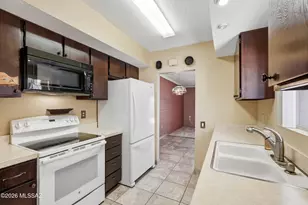 326 N Calle Del Chancero, Green Valley, AZ 85614 - Photo 13