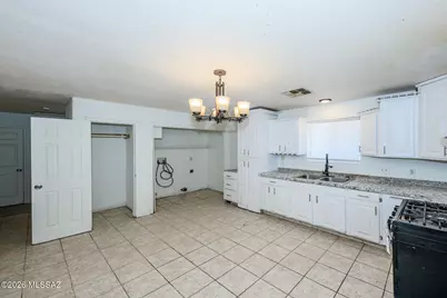 307 N 3rd Street, Sierra Vista, AZ 85635 - Photo 13
